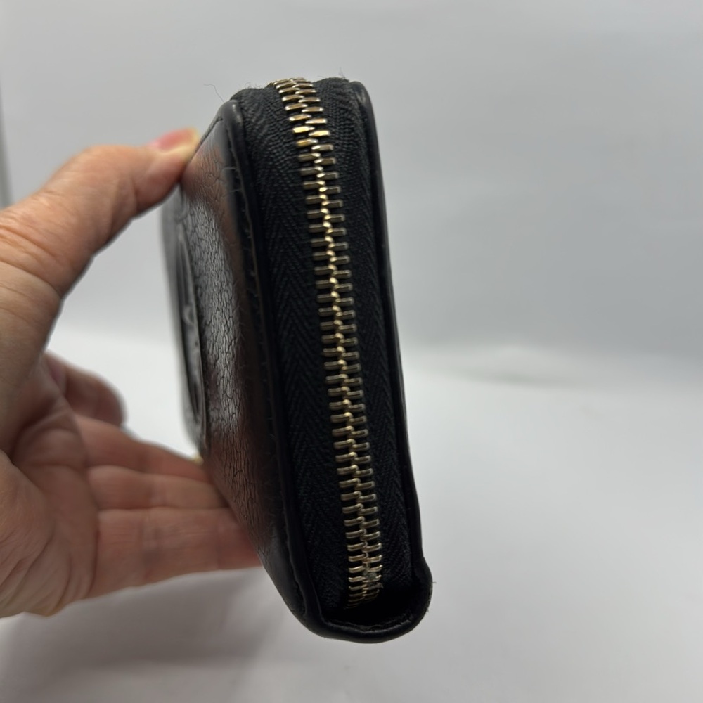 Gucci Pebbled Calfskin Soho Zip around Black Leather Wallet with Tassel 21341 - Picture 7 of 10